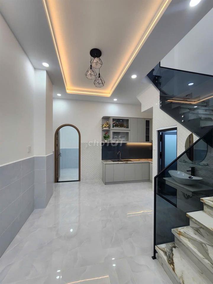 CẦN BÁN NHÀ ĐƯỜNG CHIẾN LƯỢC BÌNH TÂN