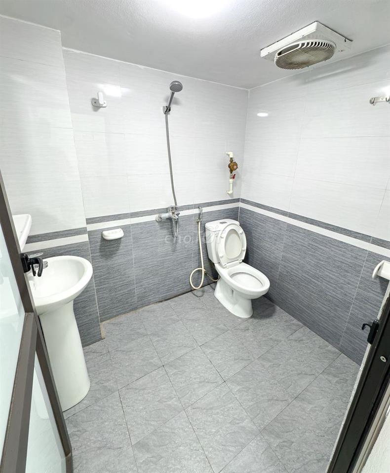 1 ngủ 1 khách riêng 35m² 4,6tr, ở luôn, gần Đại lộ Thăng Long