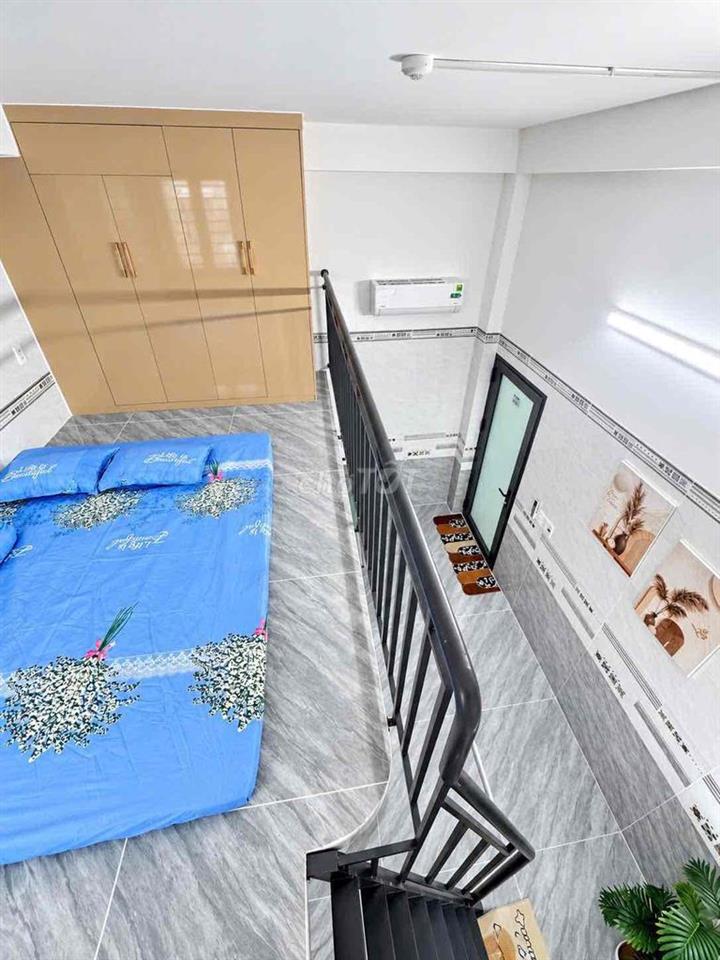 CHO THUÊ CHDV NGAY LÀNG ĐẠI HỌC FULL NỘI THẤT