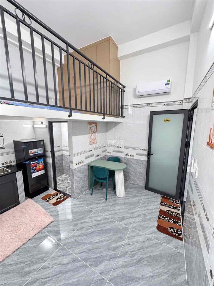 CHO THUÊ CHDV NGAY LÀNG ĐẠI HỌC FULL NỘI THẤT
