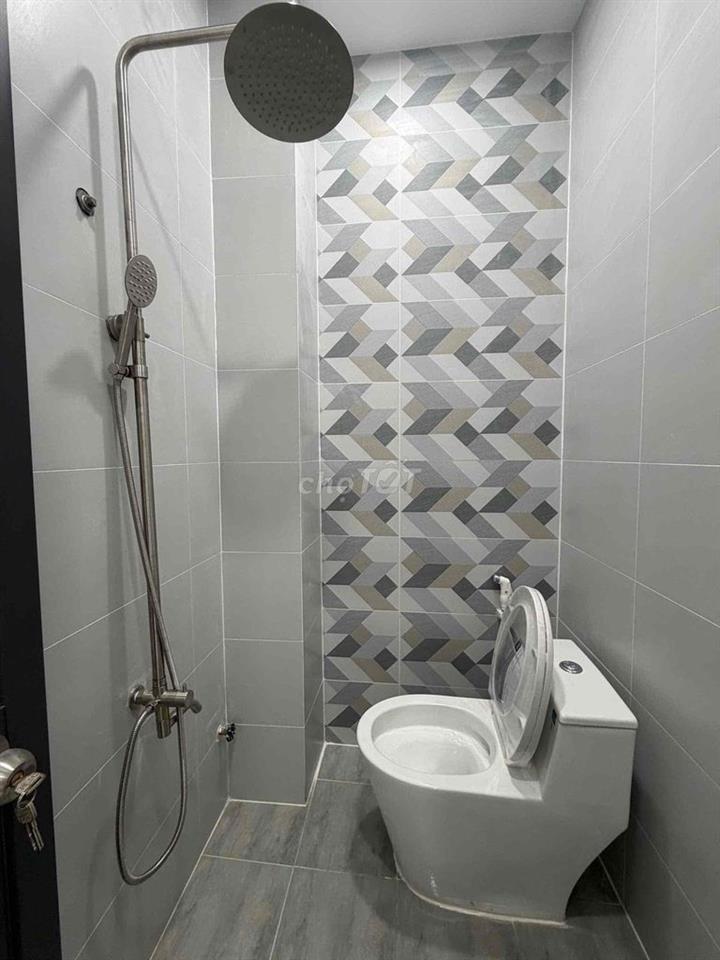 Giá: 4ty6 Nhà: Đường bùi tư toàn, Q. Bình Tân  🏠 DT: 4,05m x 9m  💒 1