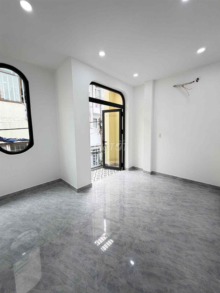 Giá: 4ty6 Nhà: Đường bùi tư toàn, Q. Bình Tân  🏠 DT: 4,05m x 9m  💒 1