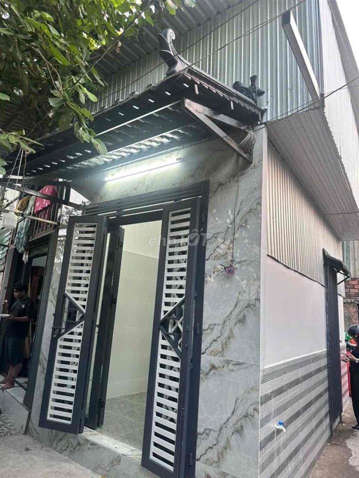 ngang 3m dài 6m 1 trệt 1 lửng 2 mặt tiền  Vị trí: 146/ An dương Vương