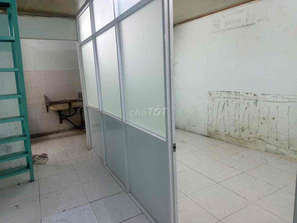 ♦️Nhà 1/ Chiến Lược- Bình Tân  ♦️Dt 4,3m*12m.   1 trệt 1 Lửng,  có phòng