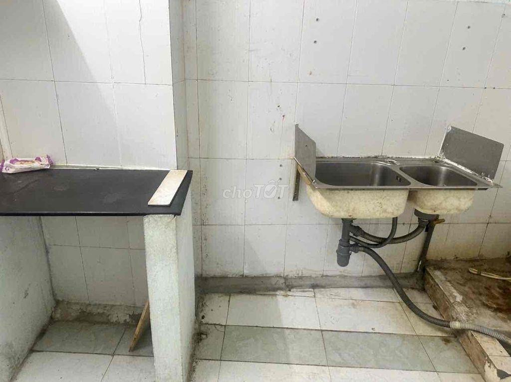 ♦️Nhà 1/ Chiến Lược- Bình Tân  ♦️Dt 4,3m*12m.   1 trệt 1 Lửng,  có phòng
