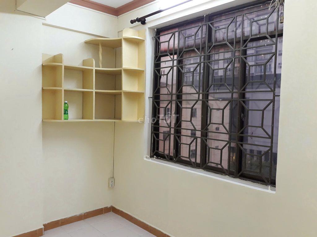 Bán căn hộ chung cư Hòa Bình, 90A Lý Thường Kiệt, Quận 10, TP.HCM