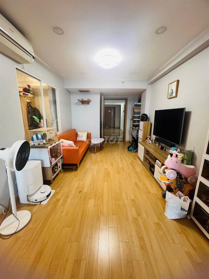 2PN full nội thất tầng cao nhất view sông Q6