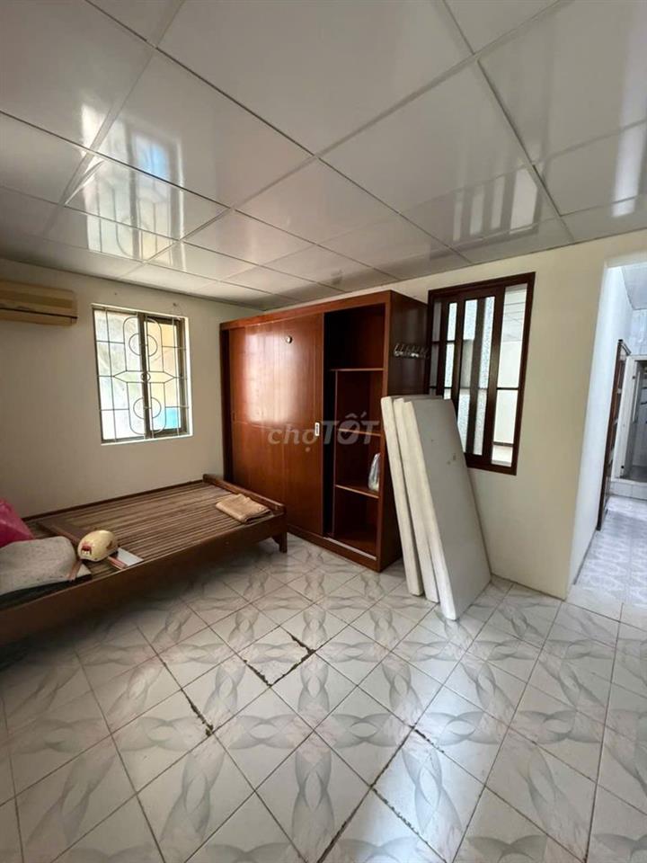 CHO THUÊ NHÀ TẦNG 2  KHU 8/3, PHƯỜNG BẠCH MAI