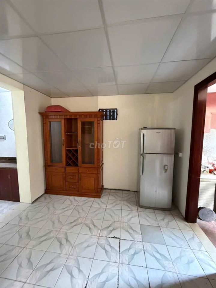 CHO THUÊ NHÀ TẦNG 2  KHU 8/3, PHƯỜNG BẠCH MAI