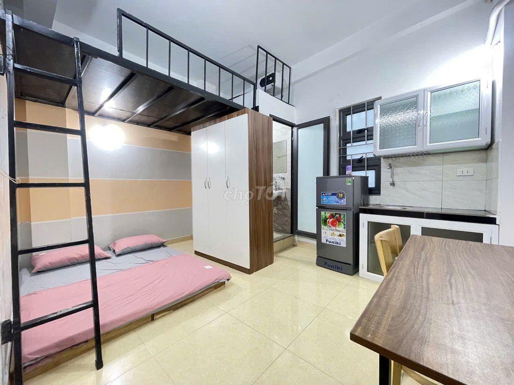 PHÒNG NGAY MẶT PHỐ TRIỀU KHÚC - FULL NỘI THẤT - Ở LUÔN