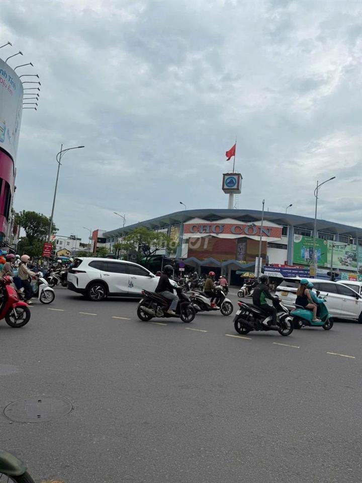 Mình cần bán nhà vị trí đắc địa, chỉ cách đường Hùng Vương 20m