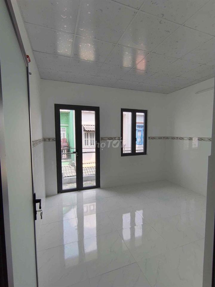 Bán nhà xây mới 100% - chỉ 2 tỷ rưỡi ( TL nhẹ )