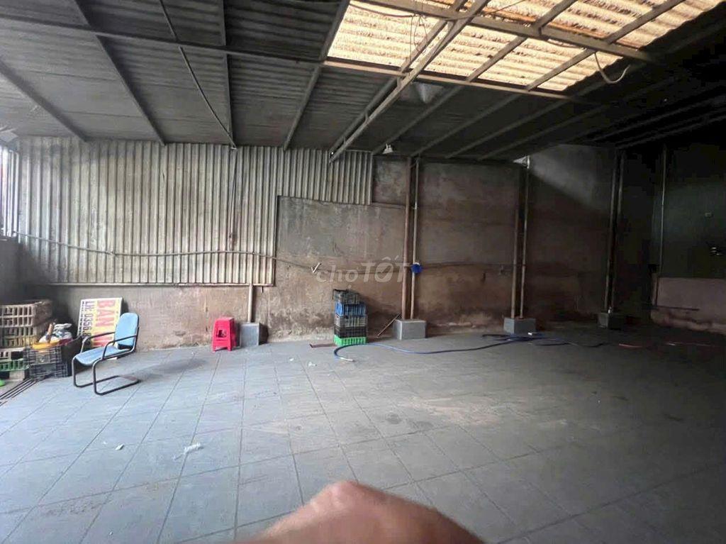 Cho thuê kho, 8 x 25m, giá 13tr/ tháng, Tân Đông Hiệp