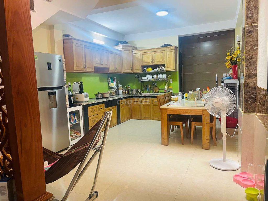 Cần Bán Nhà định cư nước ngoài...