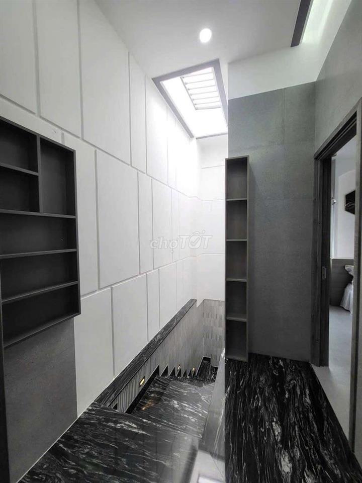 nhà nguyên căn huỳnh tấn phát