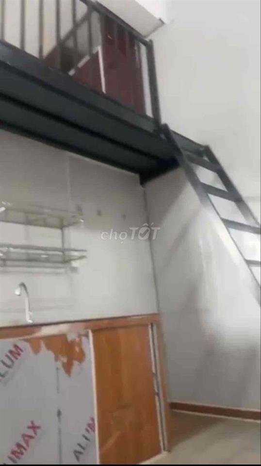 pass phòng ban công, gác lửng, tủ lạnh, máy lạnh sẵn