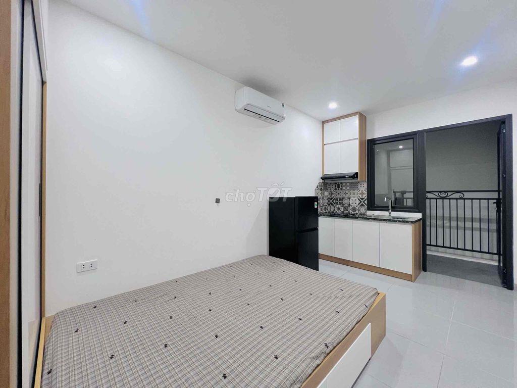 Đầu ngõ 96 Võ Chí Công cho thuê studio full đồ