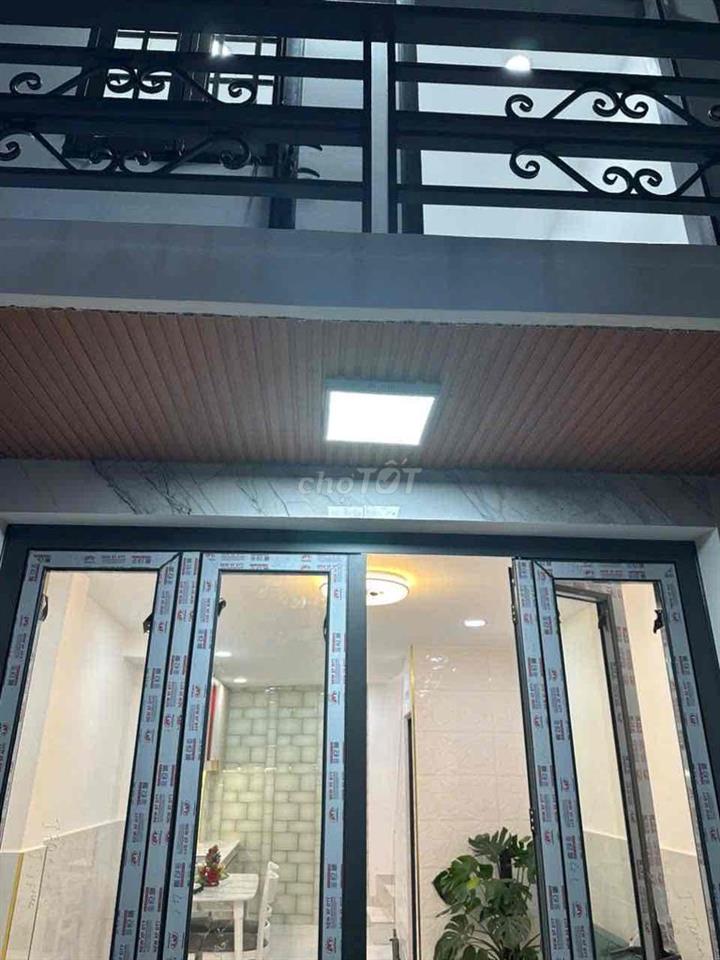 Ngang 3m2 dài 7m full nội thất 1 trệt 1 lầu  dg 3m cách dg xe tải 20m