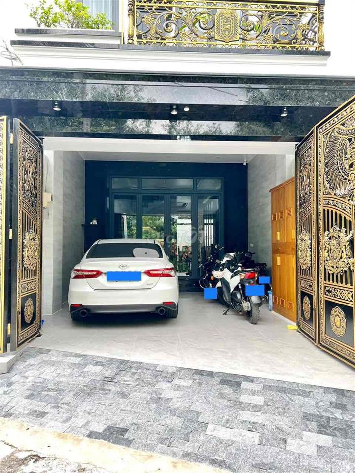 Chính chủ bán nhà 2 lầu VIP, View sông Hướng Đông Nam