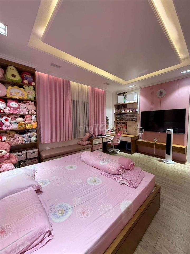 Chính chủ bán nhà 2 lầu VIP, View sông Hướng Đông Nam