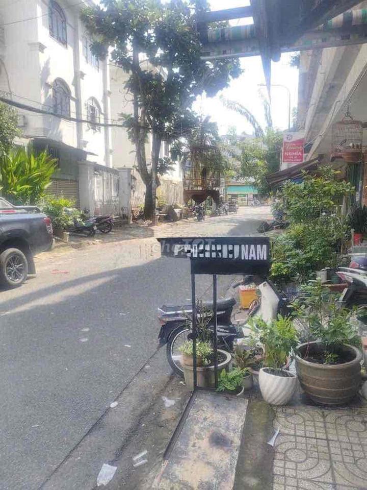 Phường 10, Quận 6 Giá: 3,95 tỷ 72m, Có lửng, 2 PN, 2 WC Nhà có lề 3m,