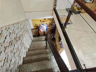 Phường 10, Quận 6 Giá: 3,95 tỷ 72m, Có lửng, 2 PN, 2 WC Nhà có lề 3m,