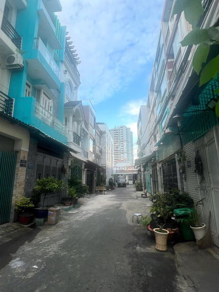 NHÀ BÁN- MỚI SỬA- DỌN VÀO Ở NGAY