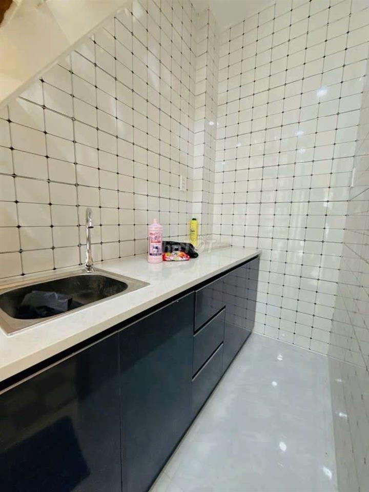 chính chủ bán nhà nhỏ đẹp 