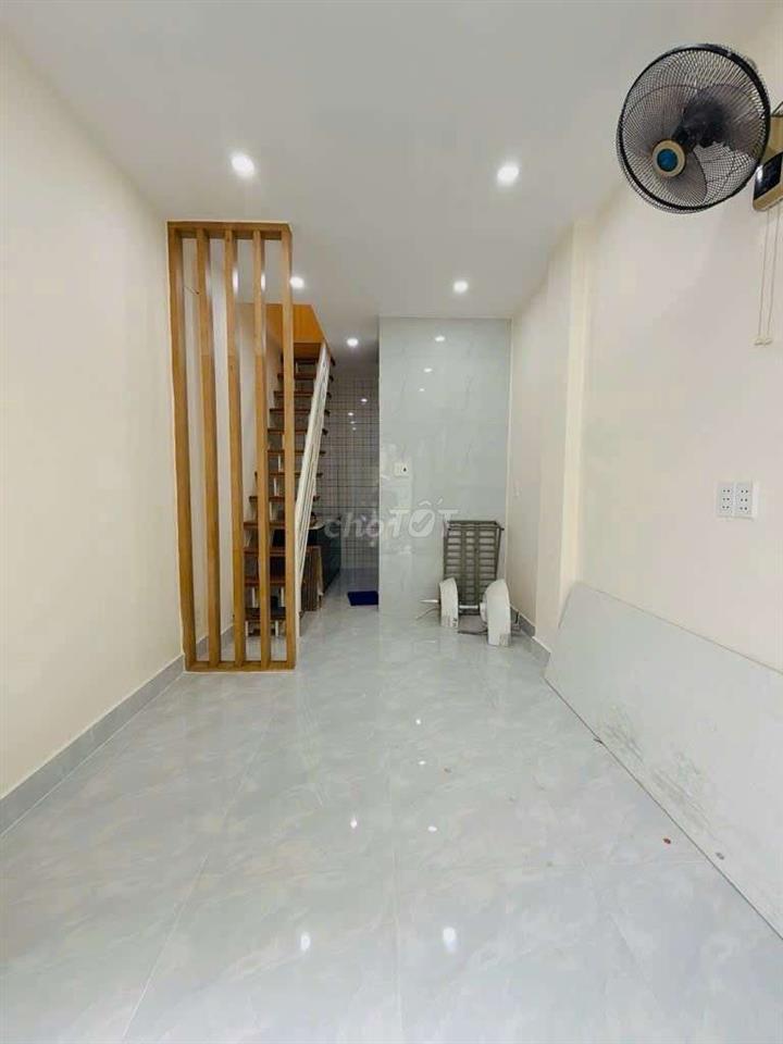 chính chủ bán nhà nhỏ đẹp 