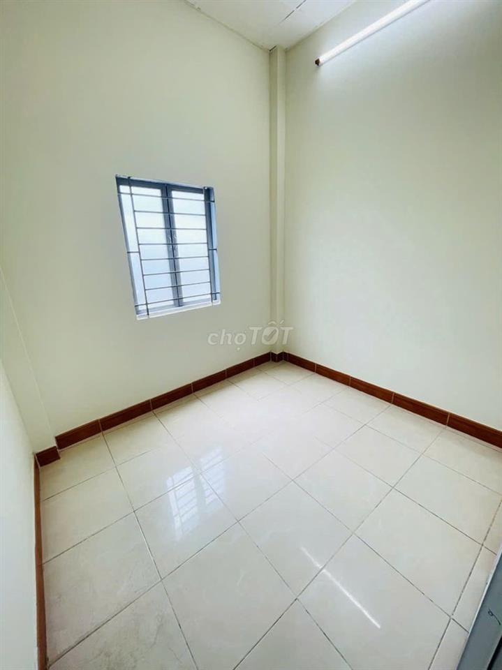 SHR QUANG TRUNG 1 TRỆT 3 LẦU 3 PHÒNG NGỦ 2WC