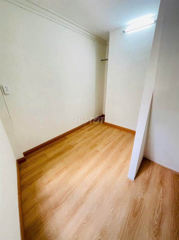 SHR QUANG TRUNG 1 TRỆT 3 LẦU 3 PHÒNG NGỦ 2WC