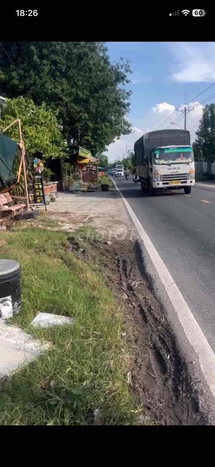bán gấp đất 100% thổ cư mặt tiền đường Nguyễn Thị Rành