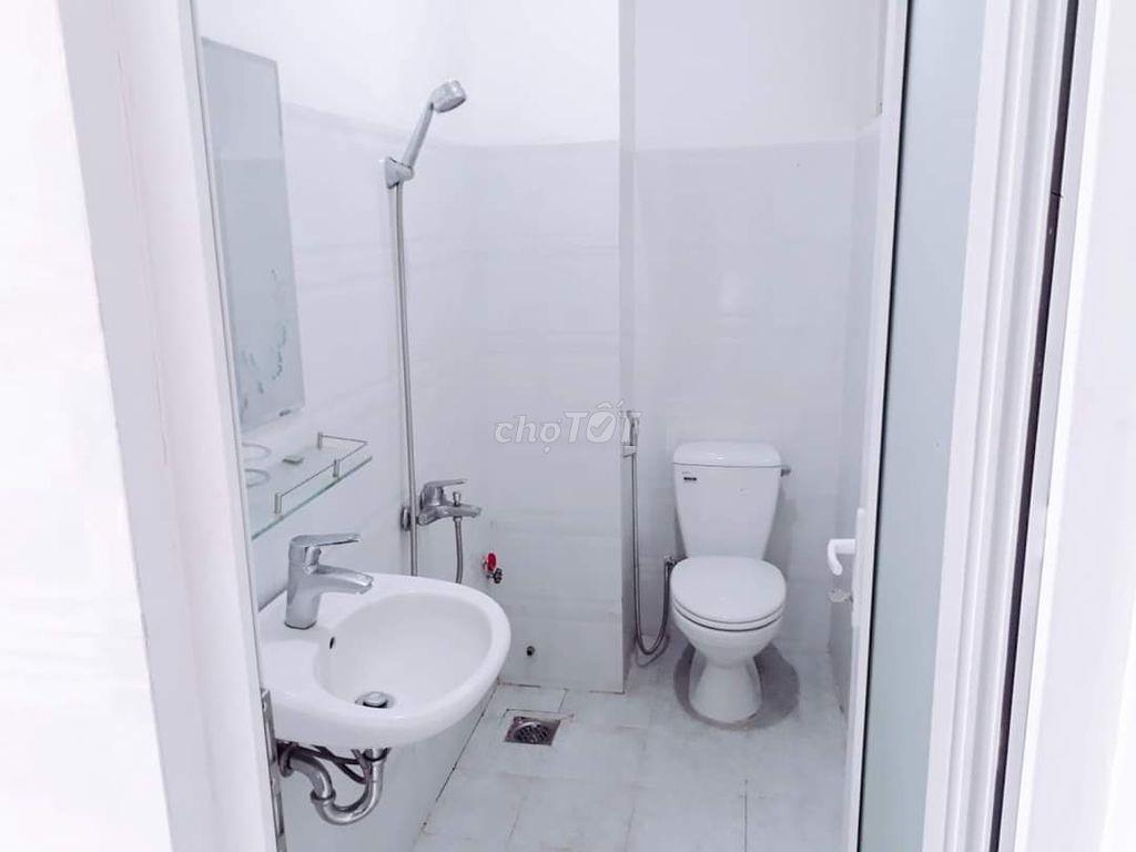 Phong cho thuê 841 Nguyễn Kiệm, Gò Vấp