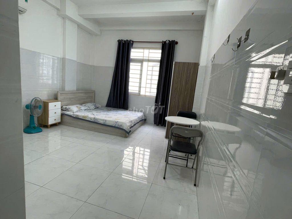 Phong cho thuê 841 Nguyễn Kiệm, Gò Vấp