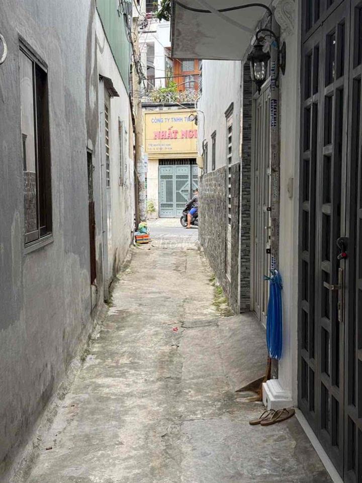 khu nhà vị trí đep gần trung tâm thương mại Emart