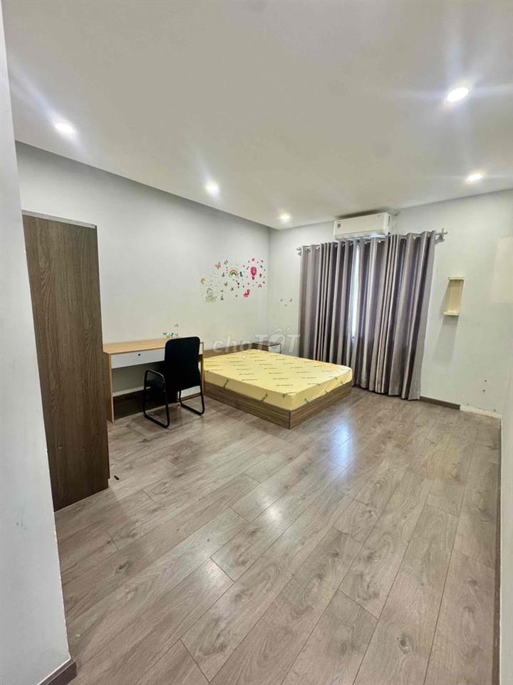 cho thuê nhà to làm văn phòng hoặc spa