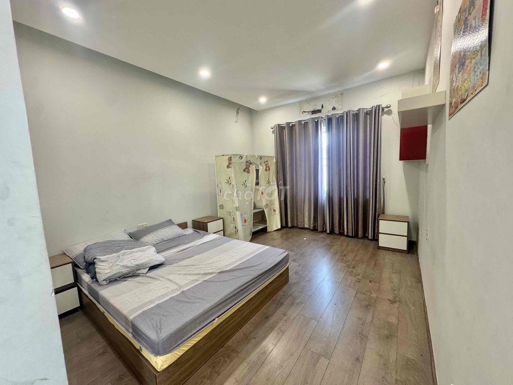 cho thuê nhà to làm văn phòng hoặc spa