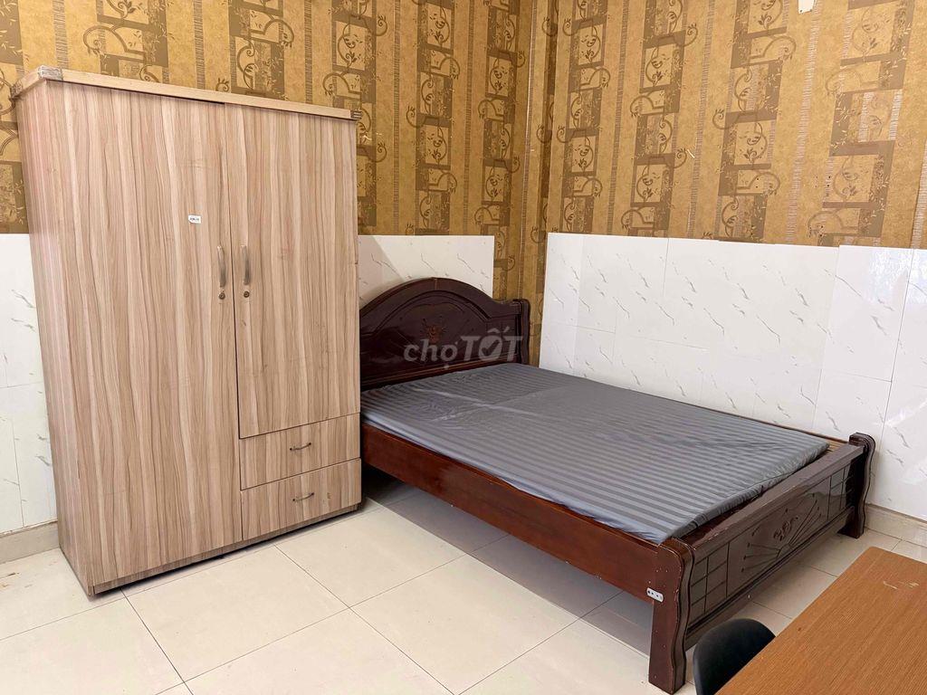 phòng mình dư nên cho thuê