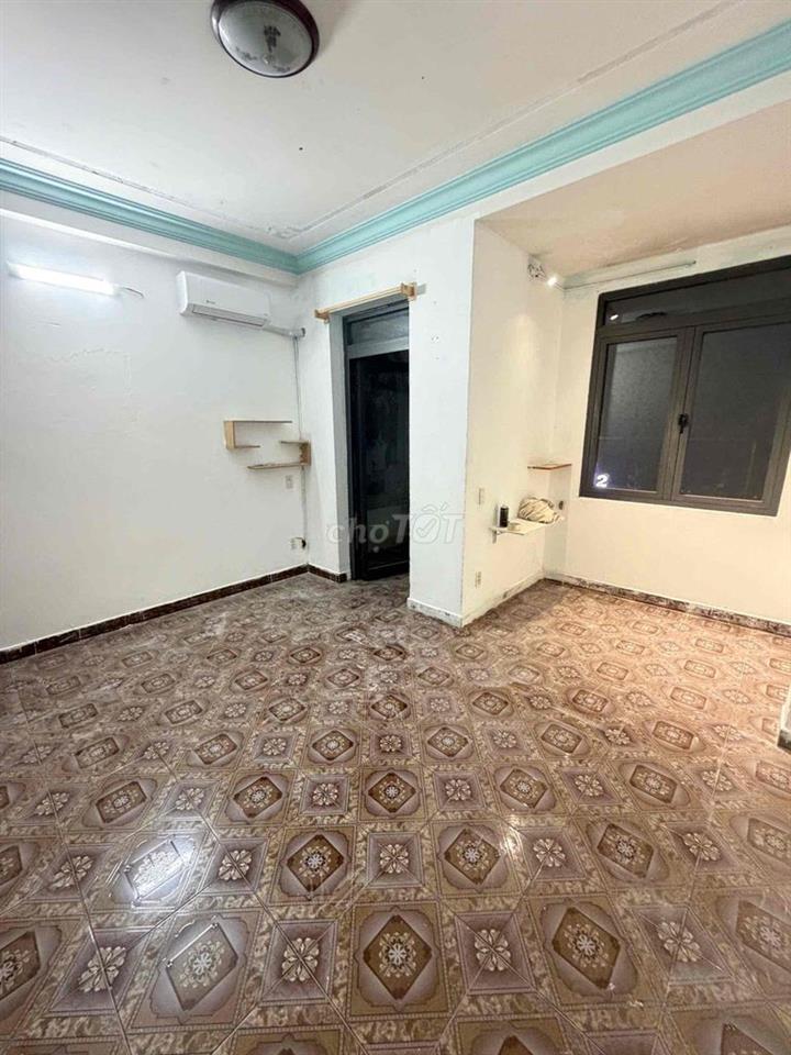 Cho Thuê Nguyên Lầu 2 Phòng Ngủ Siêu Rộng 1 Tolet