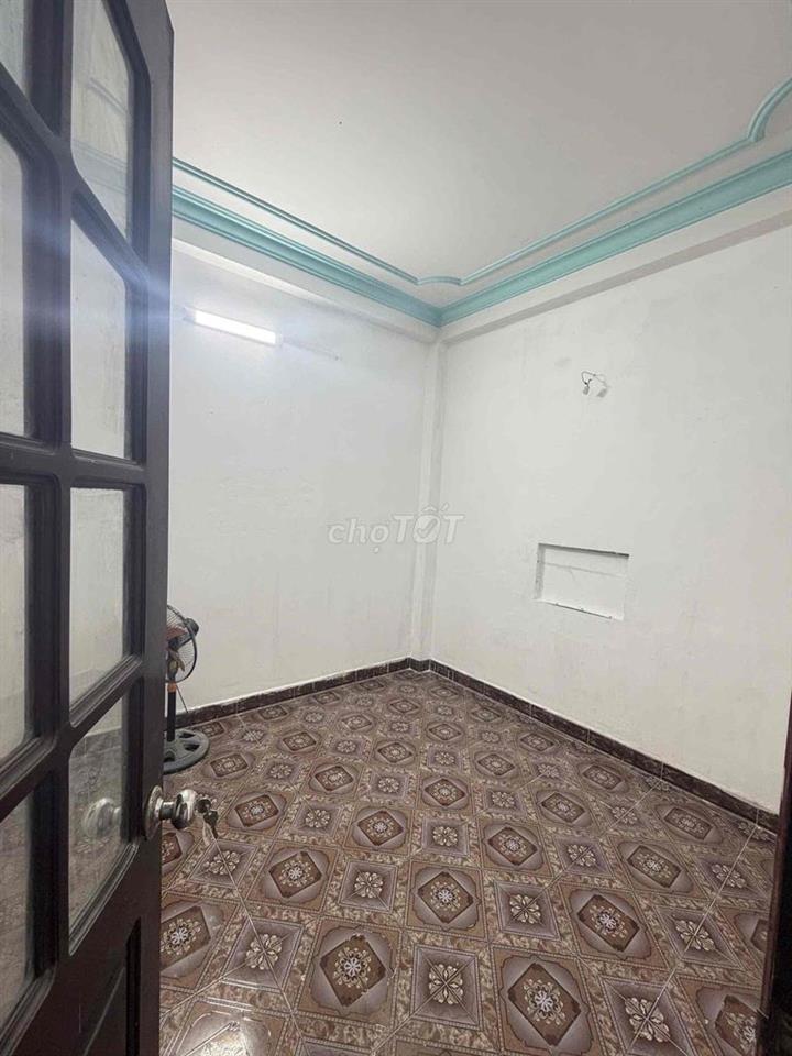 Cho Thuê Nguyên Lầu 2 Phòng Ngủ Siêu Rộng 1 Tolet
