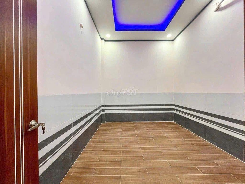 NGỘP BÁN NHÀ HÓC MÔN , 855TR , 80M2 , CÓ SỔ HÔNG RIÊNG