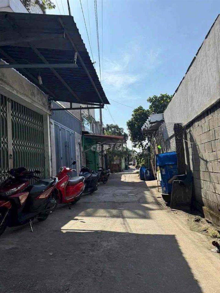 NHÀ SỔ RIÊNG SÁT CHỢ ĐÔNG THẠNH