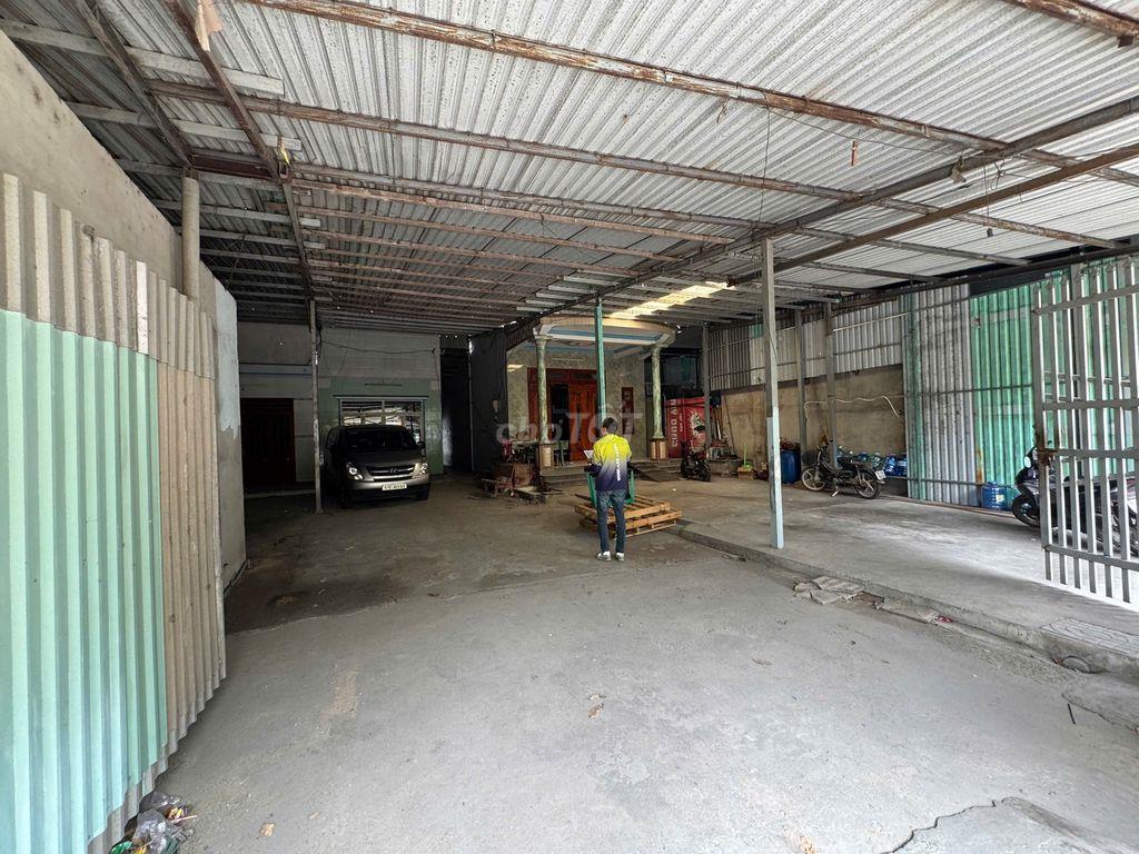 [CHO THUÊ] nhà 370m² mặt tiền rộng – Giá 20tr/tháng