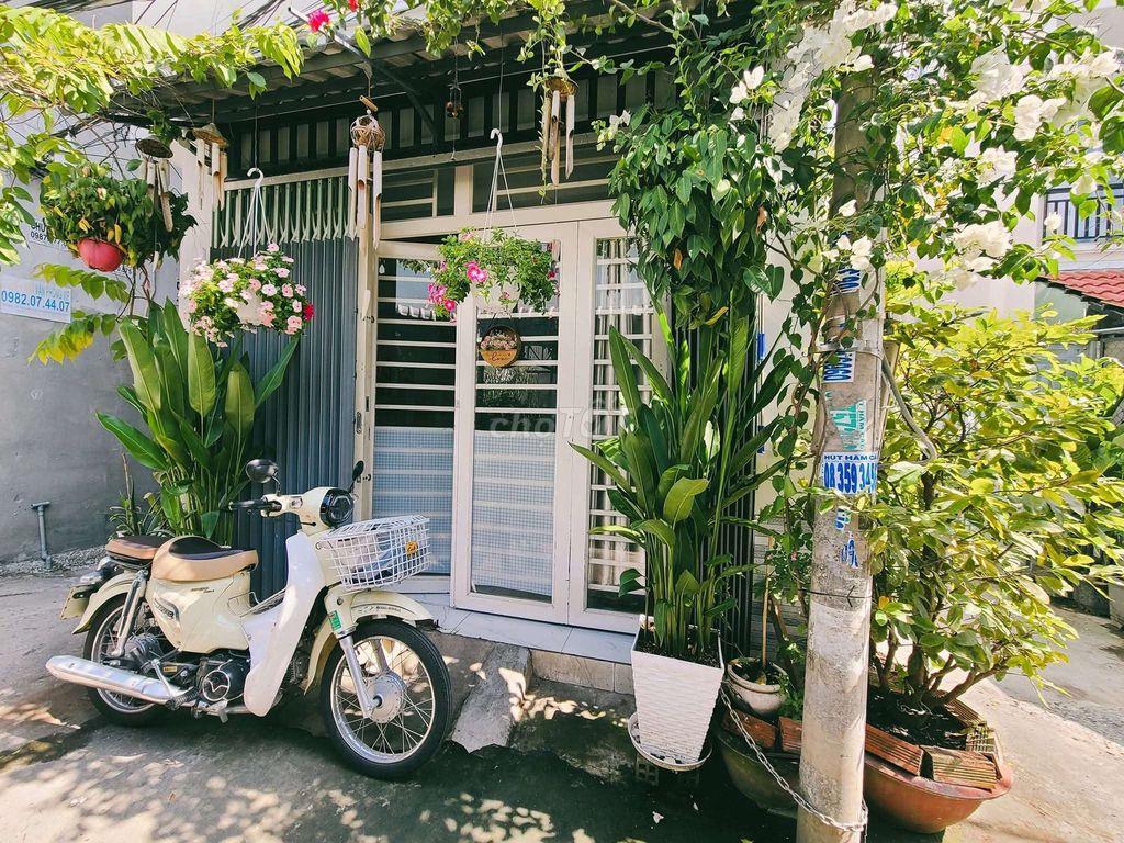Nhà 2 tầng hẻm 2581 sát chung cư Anh Tuấn