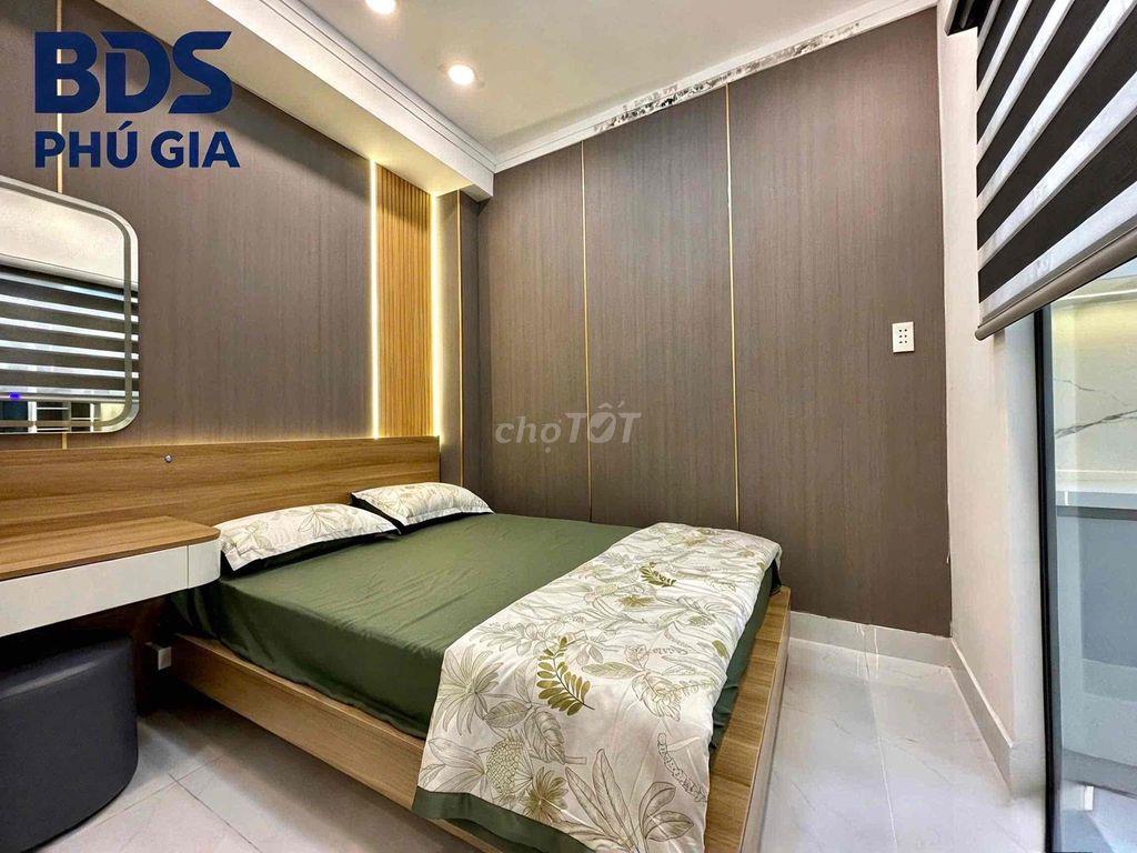 NHÀ 1 LẦU MẶT TIỀN HẺM XE HƠI, 4x15, 4 PN.