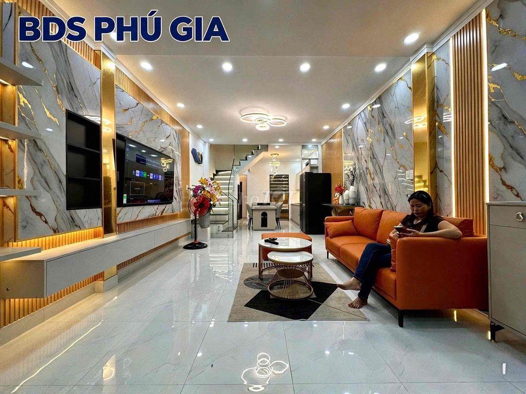 NHÀ 1 LẦU MẶT TIỀN HẺM XE HƠI, 4x15, 4 PN.