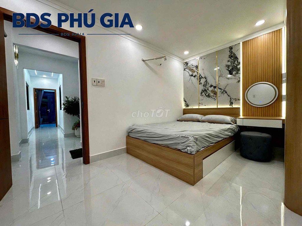 NHÀ 1 LẦU MẶT TIỀN HẺM XE HƠI, 4x15, 4 PN.