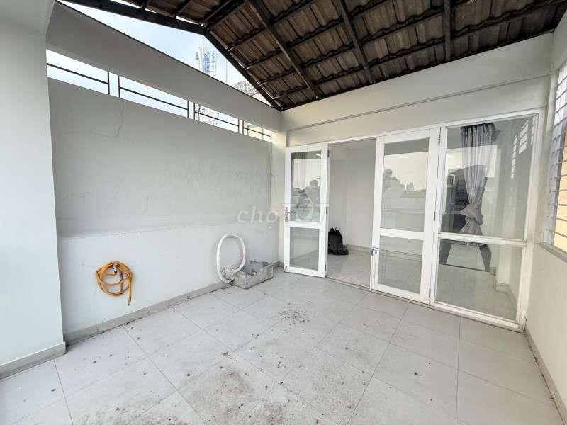 HẺM THÔNG Ô TÔ 8M, CÁCH MẶT TIỀN CHỈ 15M