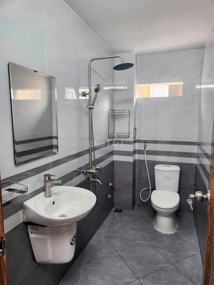 Nhà riêng 1/Phan Đình Phùng 1 trệt 1 lầu / 2PN hẻm ô tô giá 13.5 tr/th