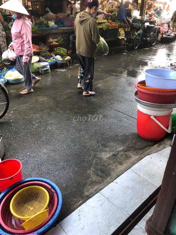 Cho Thuê Chỗ Ngồi Bán Ở Chợ Nguyễn Đình Chiểu